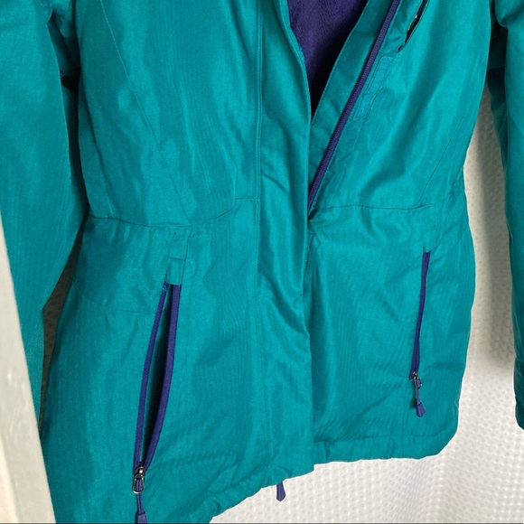 Women’s XS North Face winter coat - Picture 13 of 14